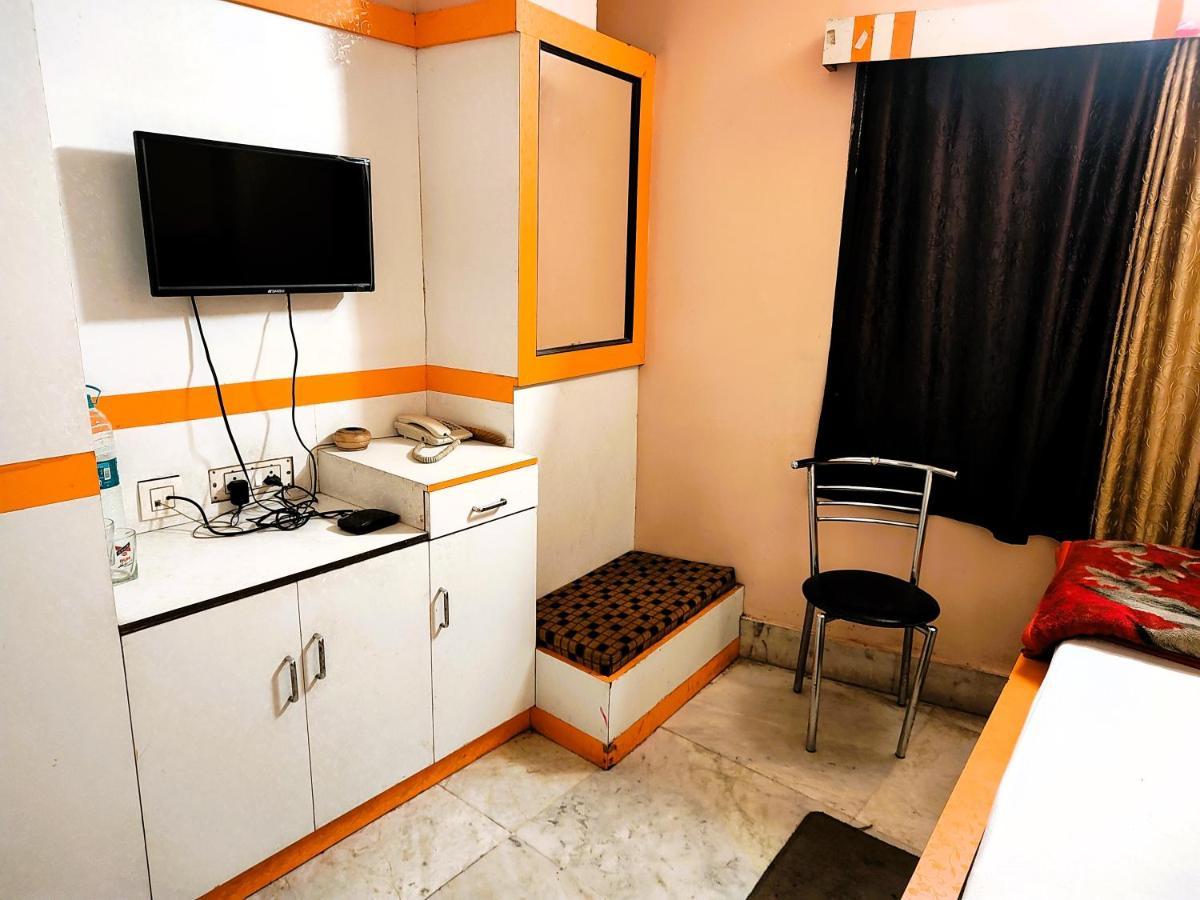 Staymaker Tirupati Guest House Calcutta Exterior foto