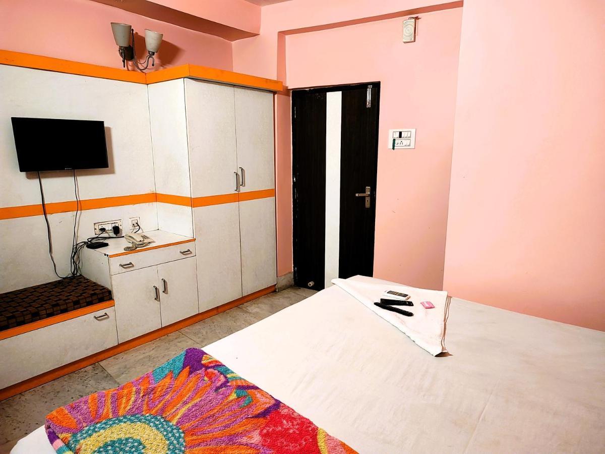Staymaker Tirupati Guest House Calcutta Exterior foto