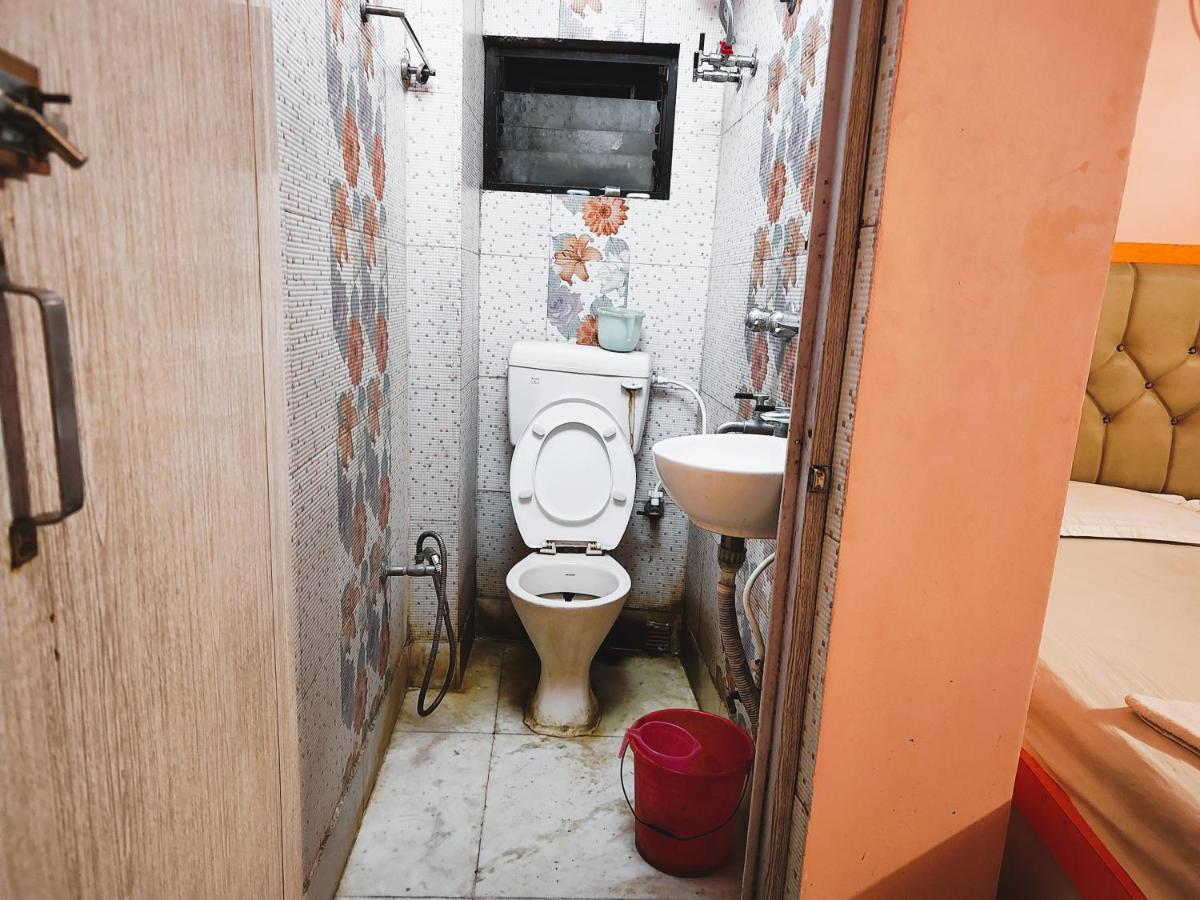 Staymaker Tirupati Guest House Calcutta Exterior foto